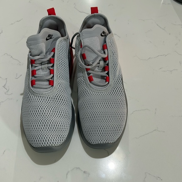 Nike Other - Nike Airmax Motion